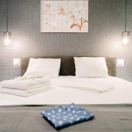 Mavie Apartment Boutique Bucarest Esterno foto
