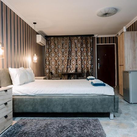 Mavie Apartment Boutique Bucarest Esterno foto