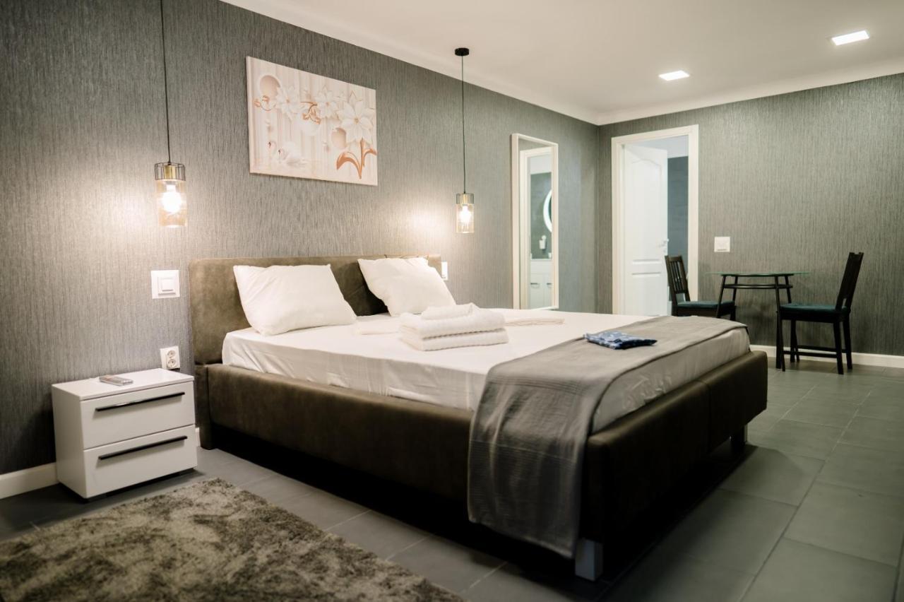 Mavie Apartment Boutique Bucarest Esterno foto