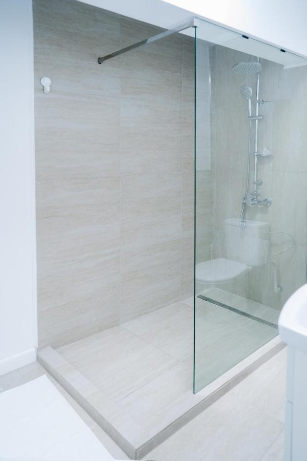 Mavie Apartment Boutique Bucarest Esterno foto