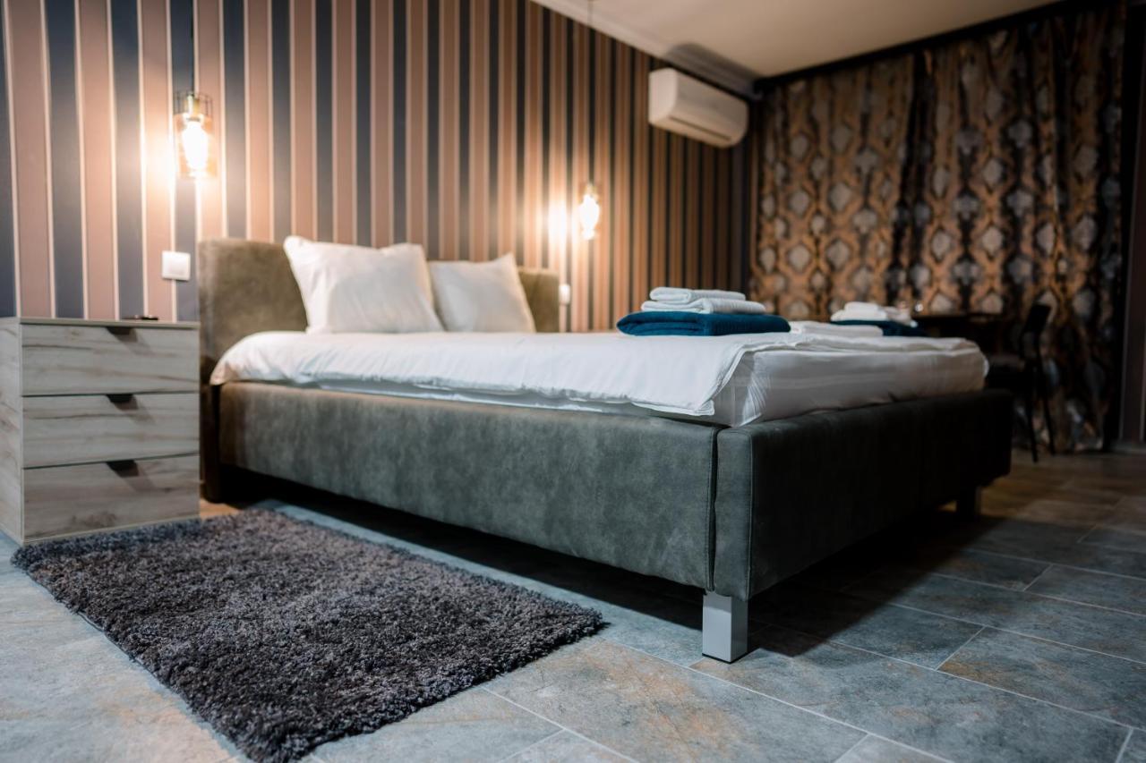Mavie Apartment Boutique Bucarest Esterno foto